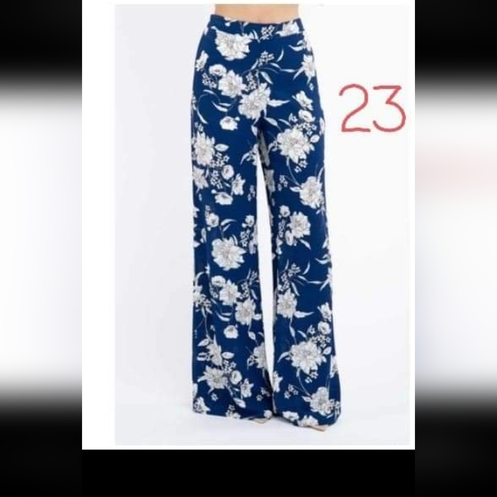 Blue white dazz flair pants